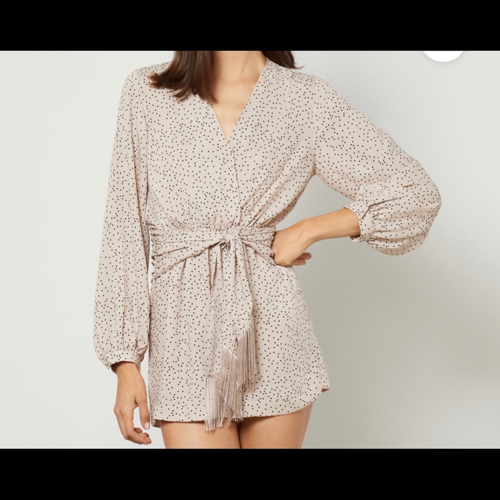 TAPIOCA V-NECK ROMPER